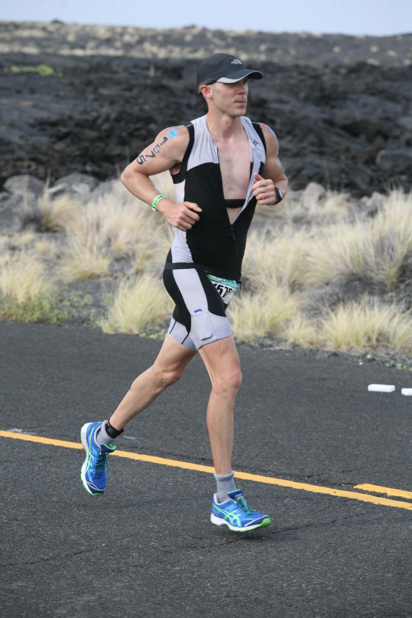 Chris Johnson racing the run in Kona